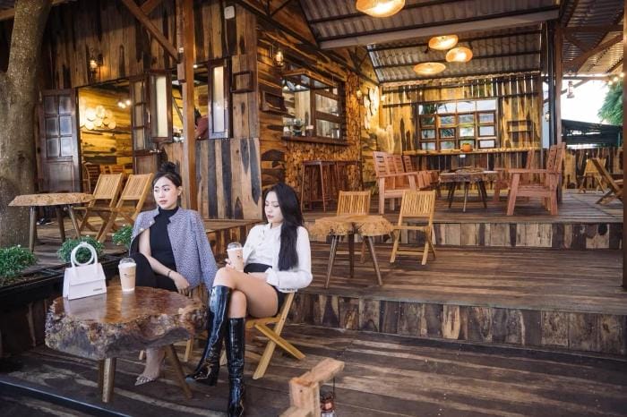 Cafe Nhà Gỗ