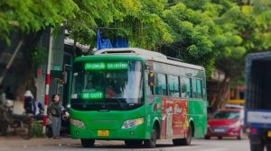 Xe buýt tuyến Ba Vì Quảng Ngãi phục vụ người dân khu vực miền núi