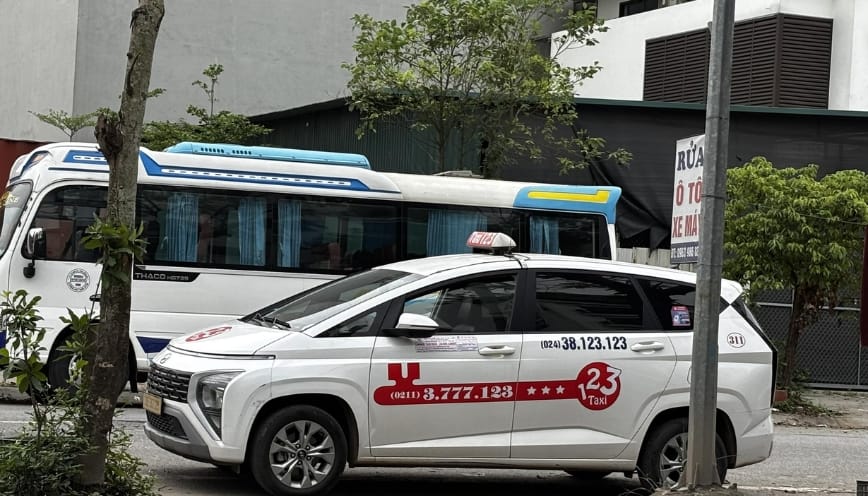 Bảng giá tham khảo cho khách hàng địa phương và du lịch