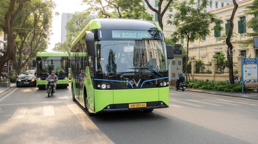 Bỏ túi những lưu ý quan trọng khi đi xe bus