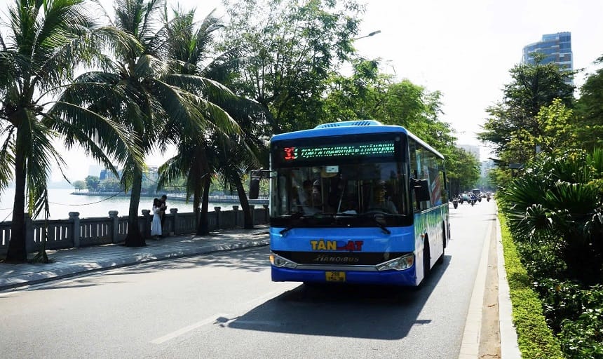 Chọn di chuyển bằng tuyến 02 giúp hành trình của bạn thú vị hơn