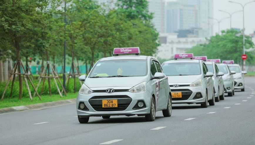 Có thể thuê taxi Hà Đông đi tham quan cả ngày không?