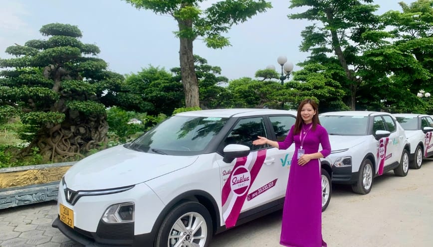Di chuyển đến làng lụa nổi tiếng Việt Nam cực đơn giản với taxi