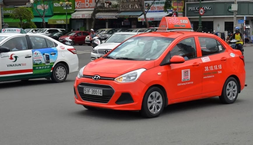 Ghi nhớ thông tin xe taxi khi di chuyển vào ban đêm