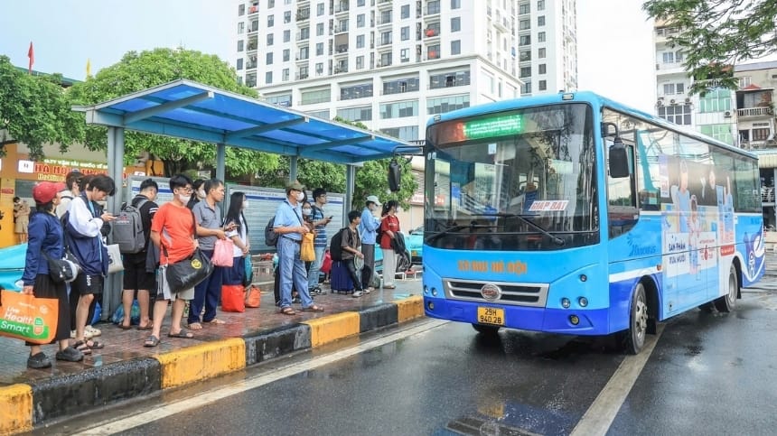 Giá vé xe bus có nhiều chính sách ưu đãi cho nhiều đối tượng ưu tiên