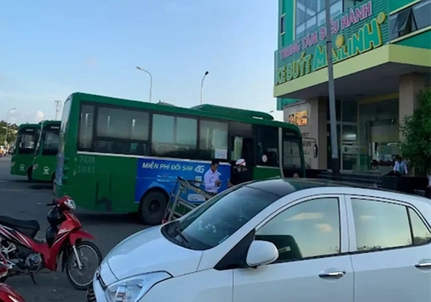 Hình ảnh xe buýt hiện đại, tiện nghi phục vụ tuyến Sa Kỳ - Quảng Ngãi