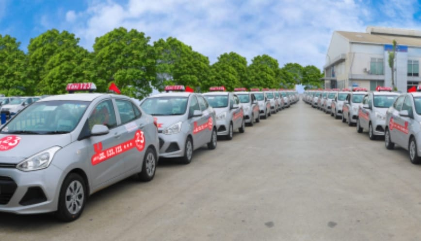 Hình ảnh xe taxi 4 chỗ