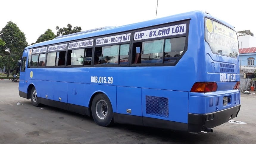 Ngày càng nhiều hành khách chọn đi xe buýt từ tpHCM đi Biên Hoà