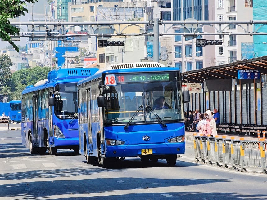 Sử dụng các cách tra cứu xe để tiết kiệm thời gian