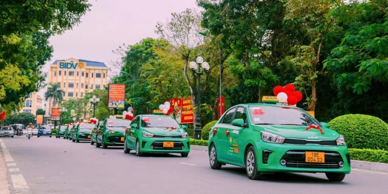 Tại sao nên sử dụng dịch vụ taxi khi di chuyển tại Hồng Lĩnh?