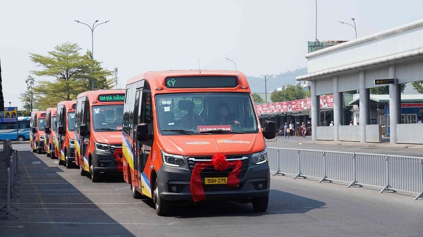 Xe buýt Đà Nẵng Tam Kỳ hiện đại, sẵn sàng phục vụ hành khách