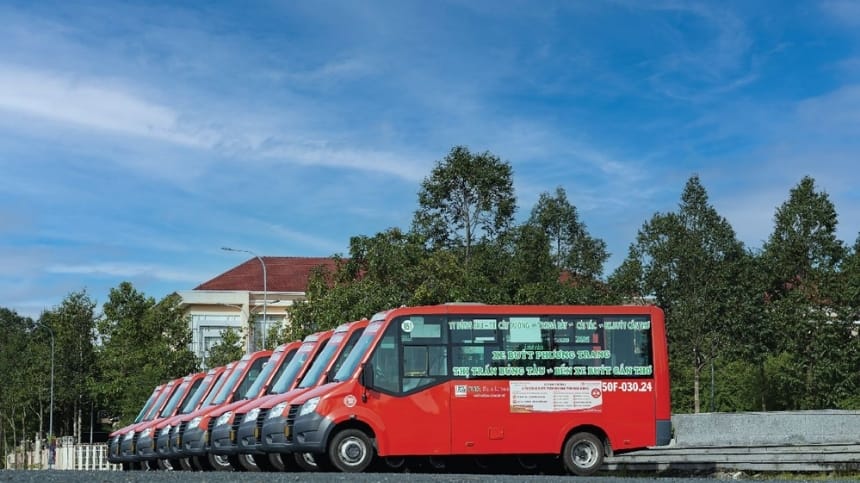 Xe buýt Phương Trang Huế Lăng Cô luôn đúng giờ