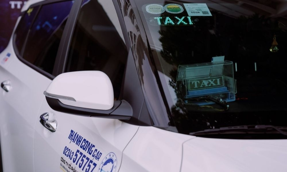 alt: Dịch vụ taxi Thành Công Huế uy tín