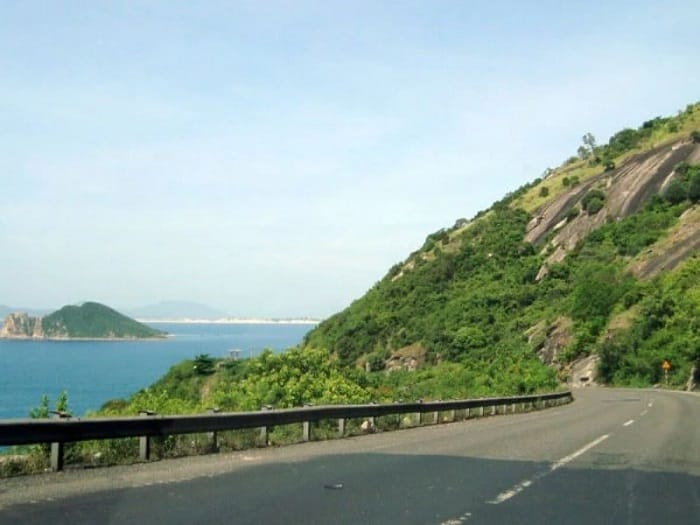 Cung đường biển đi đến Bãi Rạng