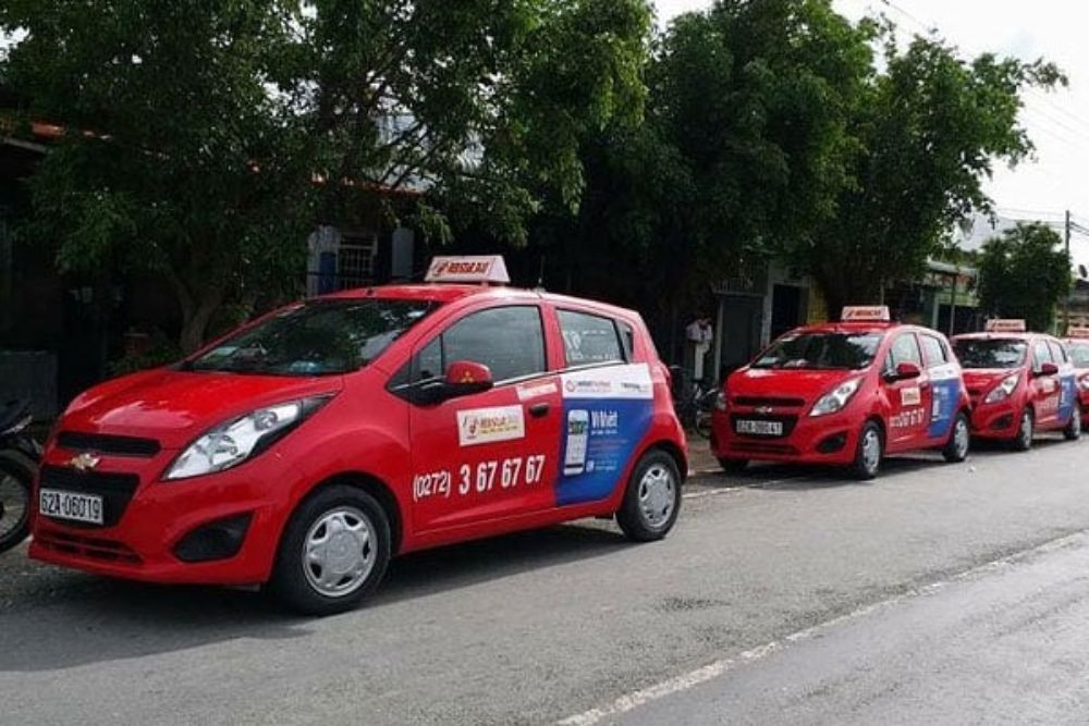 Bạn có thể gọi tới số 0272 3 67 67 67 để đặt taxi giá rẻ tại Tân An
