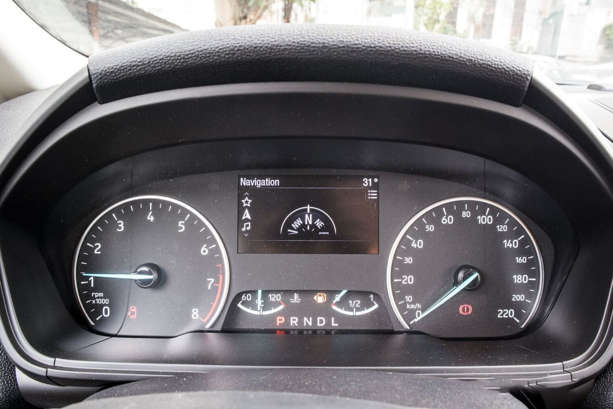 Bảng điều khiển và vô lăng Ford Ecosport 2020