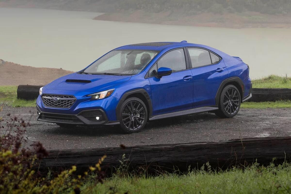 Bảng giá xe Subaru WRX cập nhật mới nhất theo từng phiên bản và khu vực