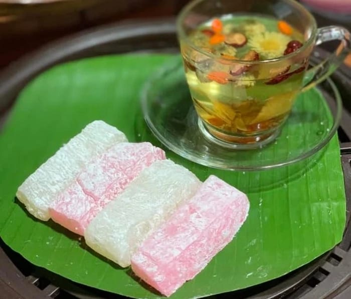 Món bánh hồng dẻo ngọt, thơm vị gạo nếp và dừa