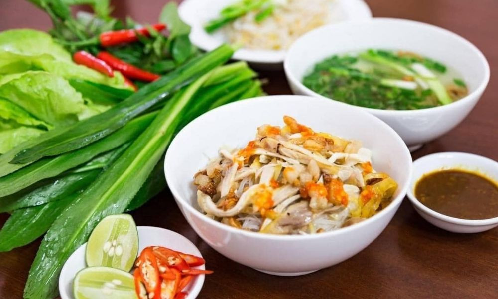 Bát phở chất lượng tại Phở Khô Hồng Gia Lai
