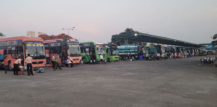 Bến xe Đức Long Gia Lai có nhiều tuyến xe kết nối Gia Lai đến Thành phố Hồ Chí Minh Bến xe Đức Long Gia Lai có nhiều tuyến xe kết nối Gia Lai đến Thành phố Hồ Chí Minh