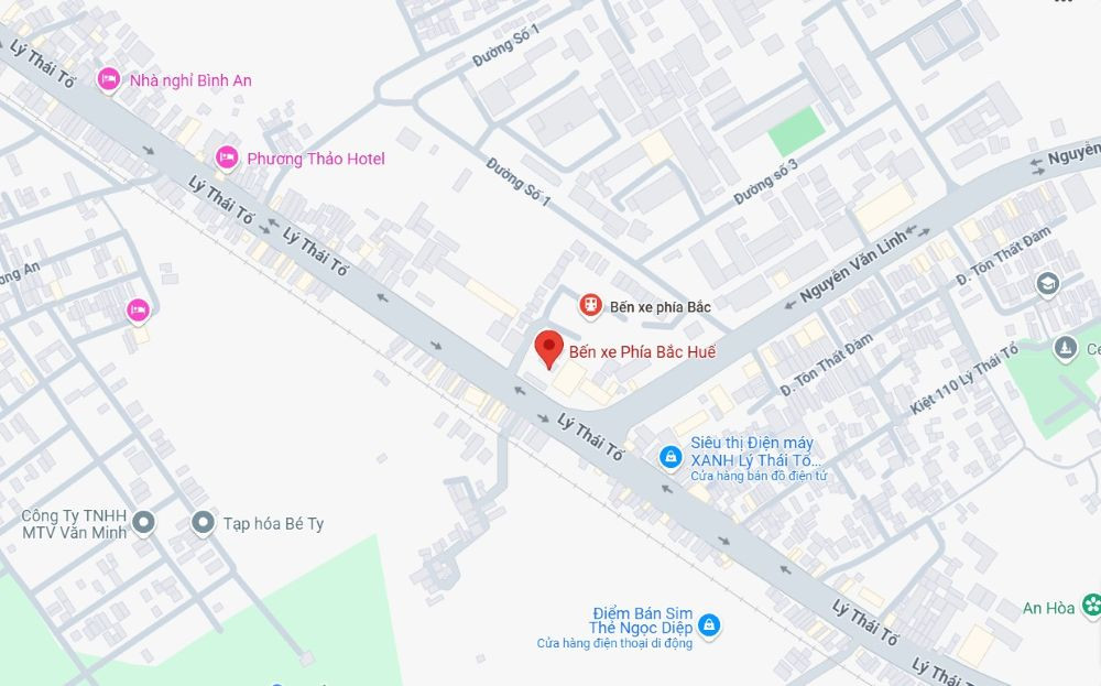Bến xe phía Bắc Huế sầm uất trên đường Lý Thái Tổ
