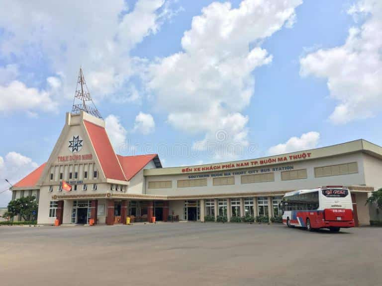 Bến Xe Phía Nam Buôn Ma Thuột trên đường Nguyễn Du, thuận tiện di chuyển