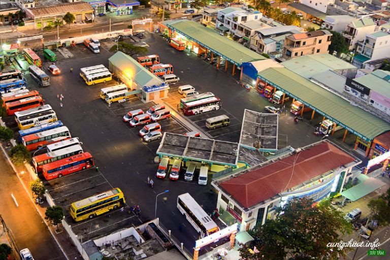 Bến xe Vũng Tàu nhộn nhịp