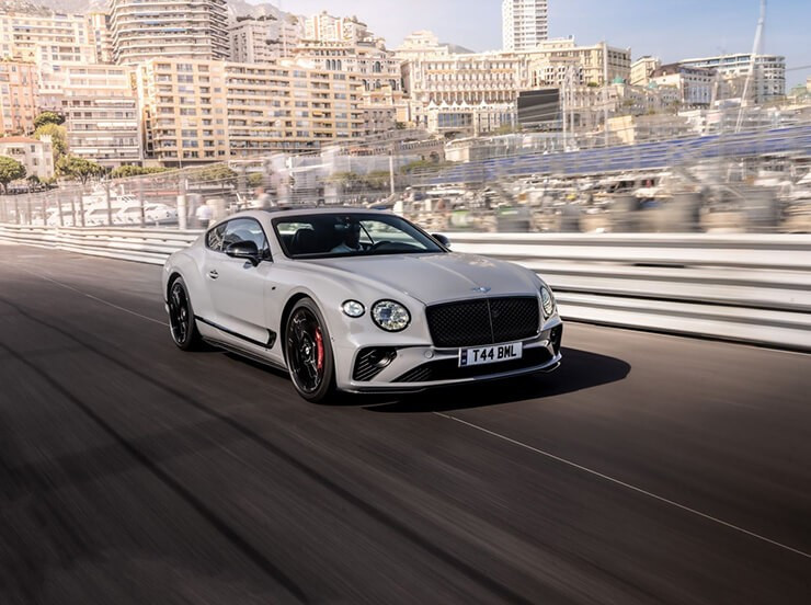 Bentley Continental GT S màu xanh dương với thiết kế ngoại thất thể thao