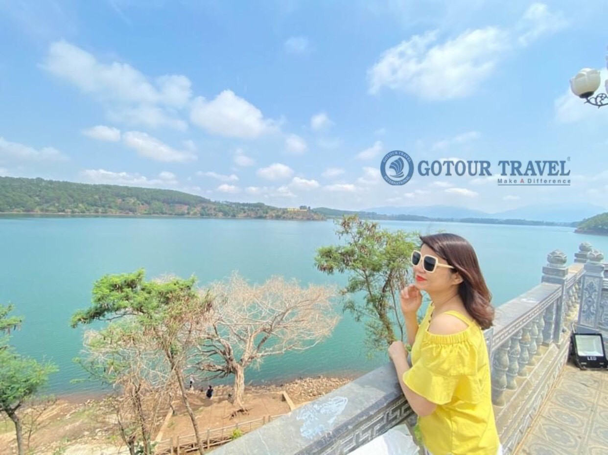 Biển Hồ Tơ Nưng tuyệt đẹp ở Gia Lai trong tour du lịch