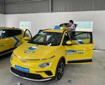 Biểu tượng dịch vụ Taxi Én Vàng, dễ dàng nhận diện khi tìm số điện thoại