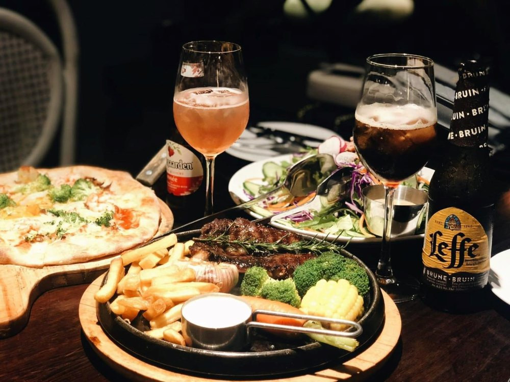 Bữa tối lãng mạn tại quán cafe KAP Bistro ở Gia Lai