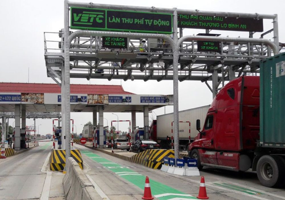 Các biển chỉ dẫn và lưu ý tại làn thu phí không dừng ETC