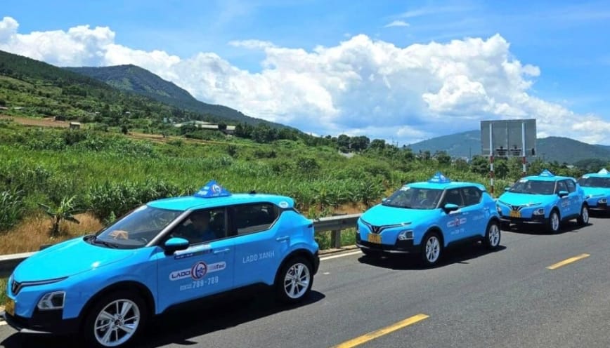 Các cách đặt taxi phổ biến ở địa phương