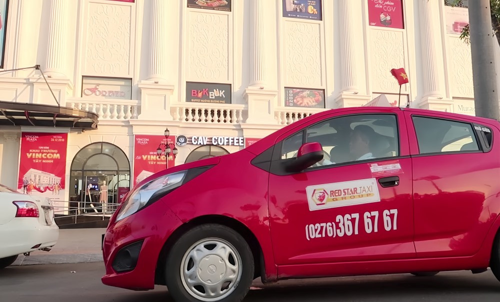 Các hãng taxi hoạt động tích cực trên nhiều cung đường ở Tây Ninh