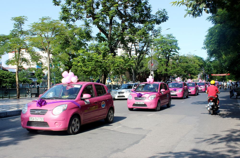 Các hãng taxi uy tín và số điện thoại liên hệ