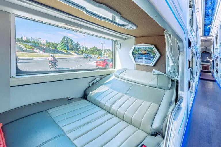 Các loại xe hiện đại của Nhà xe Quang Hạnh
