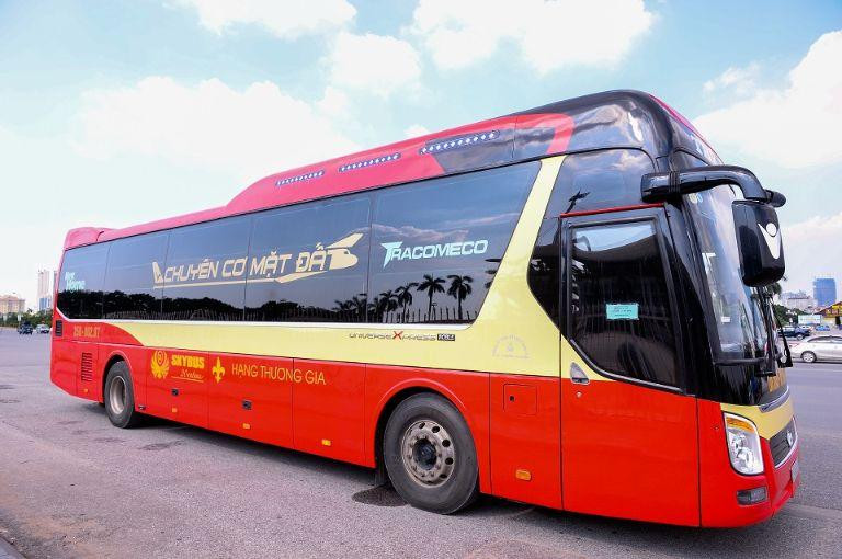 Các nhà xe tại Bến xe Lai Châu phục vụ tuyến đi Đông Bắc