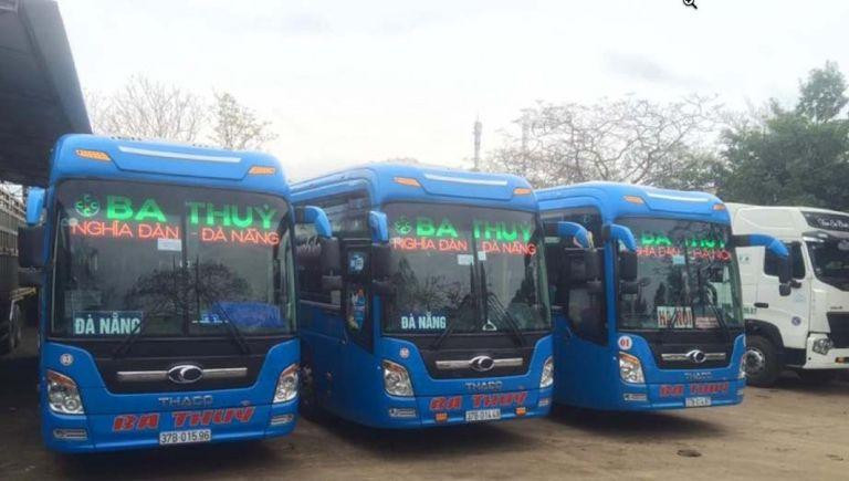 Các xe khách và xe buýt tại bến xe Mỹ Tho