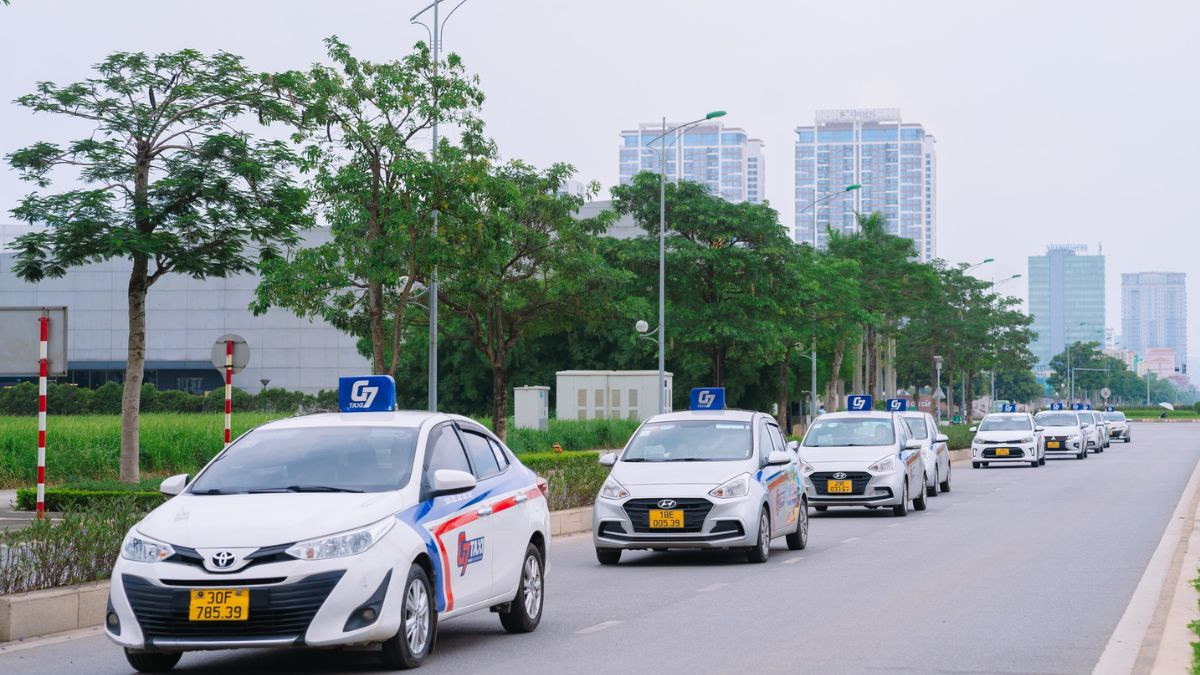 Cách gọi taxi G7 thông qua số tổng đài hotline hoạt động 24/7