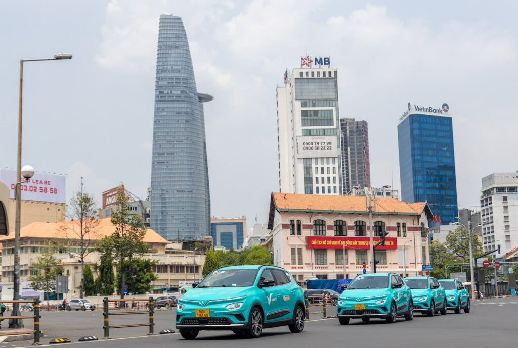 Cam kết cung cấp xe điện an toàn và dịch vụ xanh tươi tốt từ Xanh SM Taxi