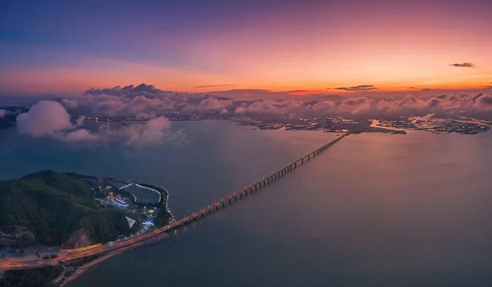 Thời điểm đẹp để ngắm cảnh trên cầu là lúc hoàng hôn