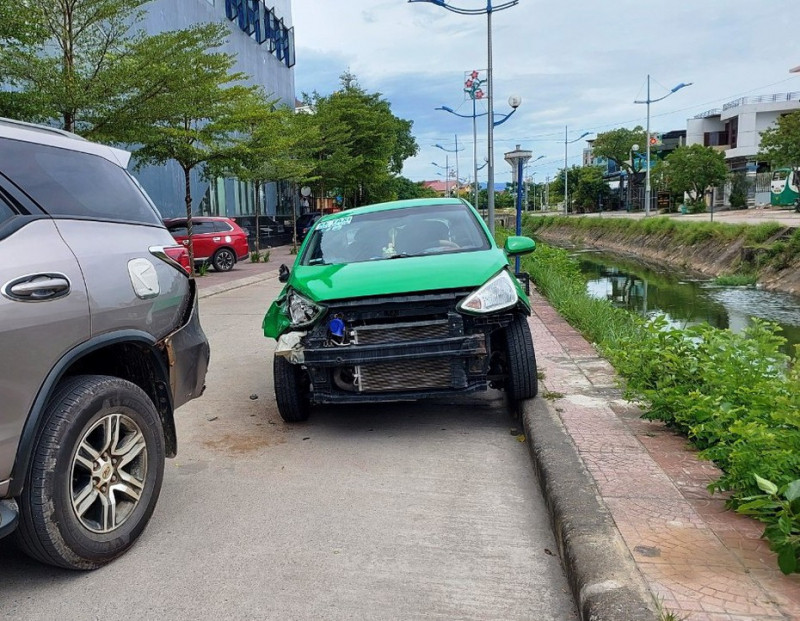 Chân dung nhóm nghi phạm fake taxi trung quốc trong vụ án cướp xe giết người
