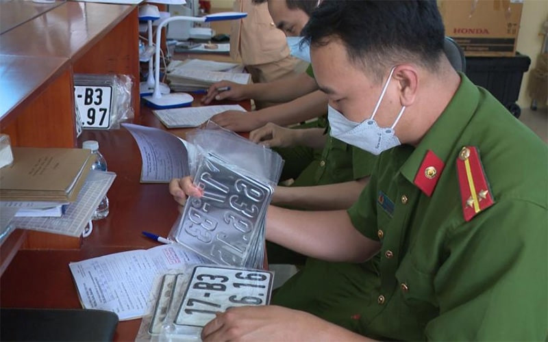 Chi phí đăng kiểm và đổi sổ lưu hành xe ô tô