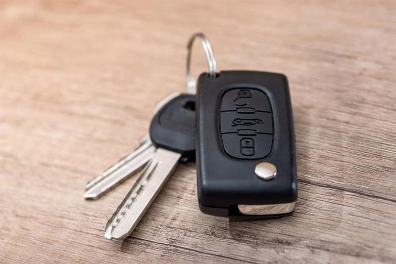 Chìa khóa xe ô tô có remote điều khiển