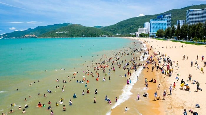 Có thể kết hợp dạo chơi bãi biển thành phố