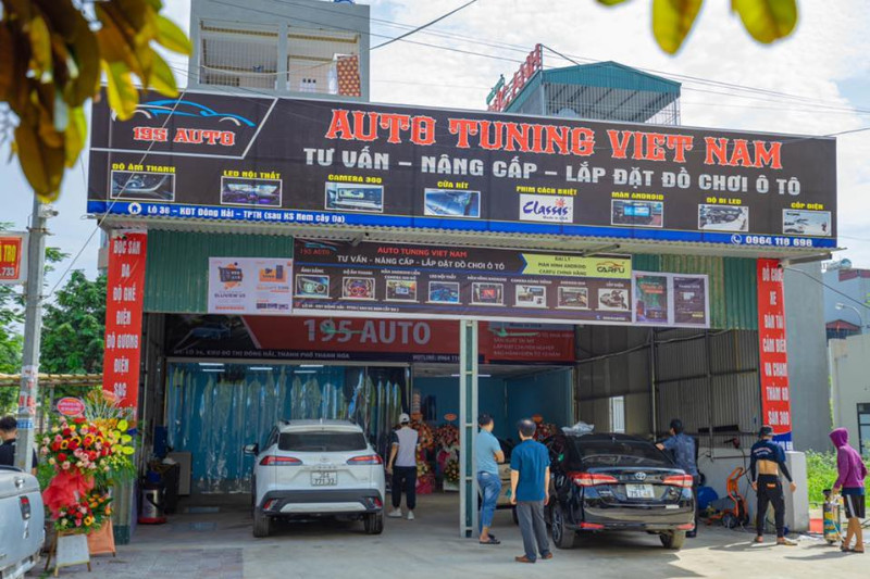 Cửa hàng 195 Auto chuyên dán phim cách nhiệt ô tô tại Thanh Hóa