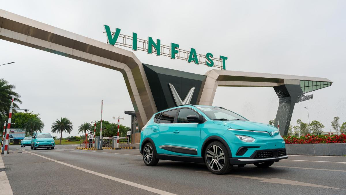 Cước phí gọi số tổng đài taxi VinFast