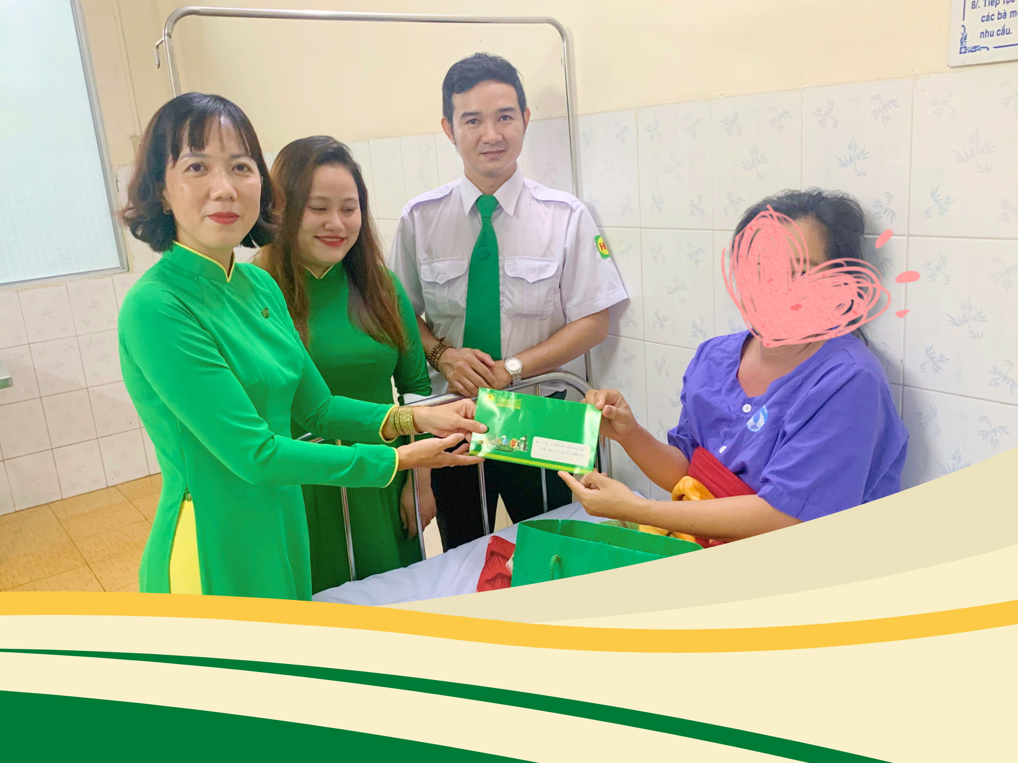 Đại diện Mai Linh Đồng Tháp thăm hỏi mẹ con sản phụ N.T.N.Y sau ca sinh khẩn cấp trên xe taxi