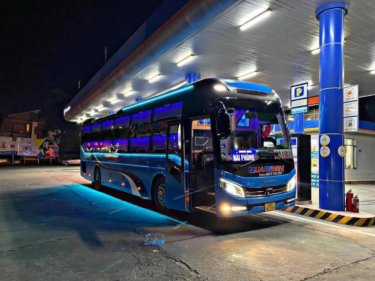 Đảm bảo an toàn khi di chuyển trên xe khách Quang Nghị