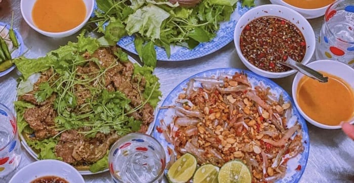 Gỏi cá - đặc sản của nơi đây